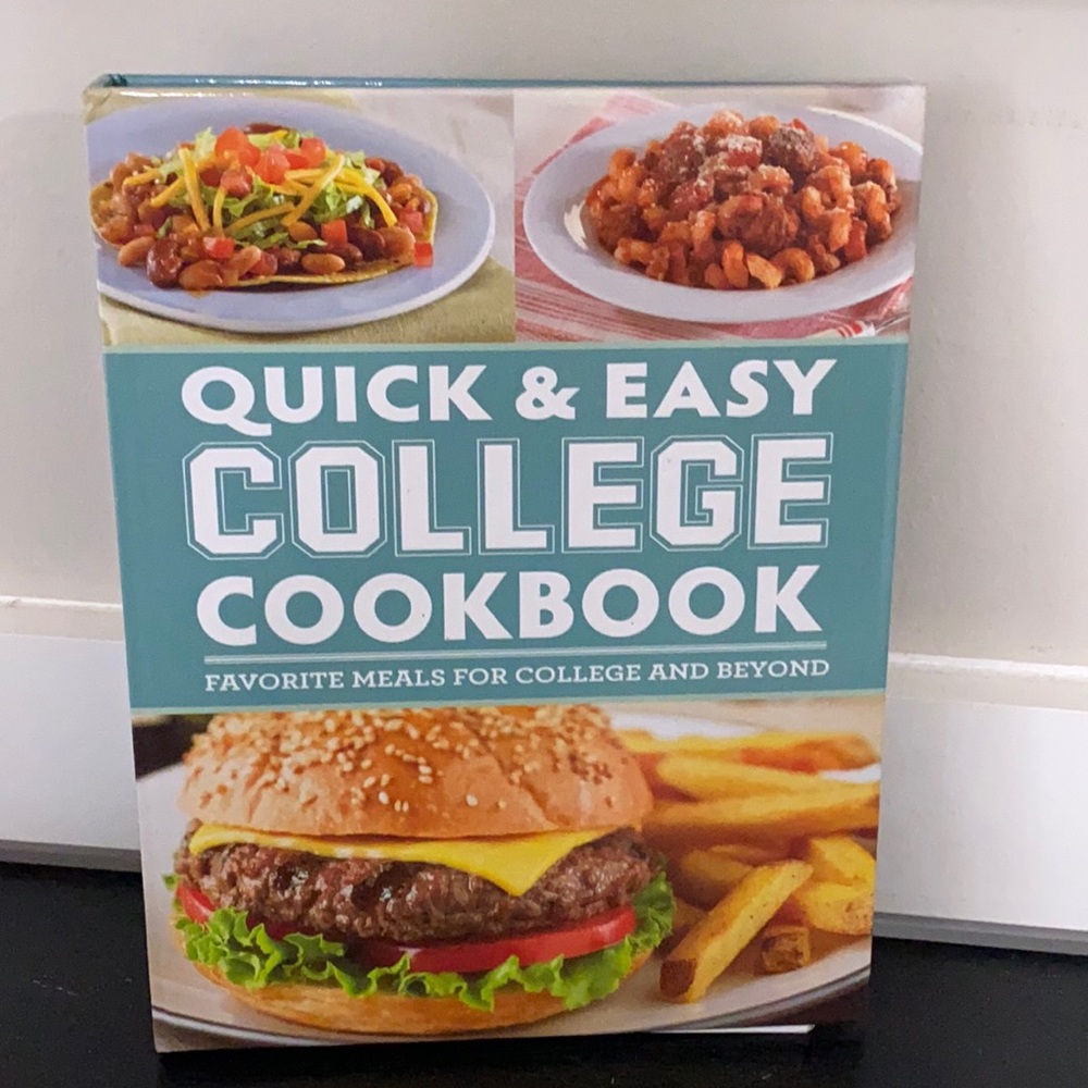 NWT Quick and Easy College Cookbook Over 80 Budget Recipes Lay Flat Spiral